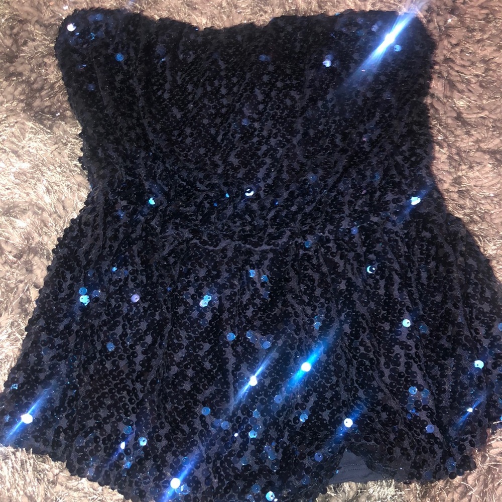 Boston proper blouson sequin top